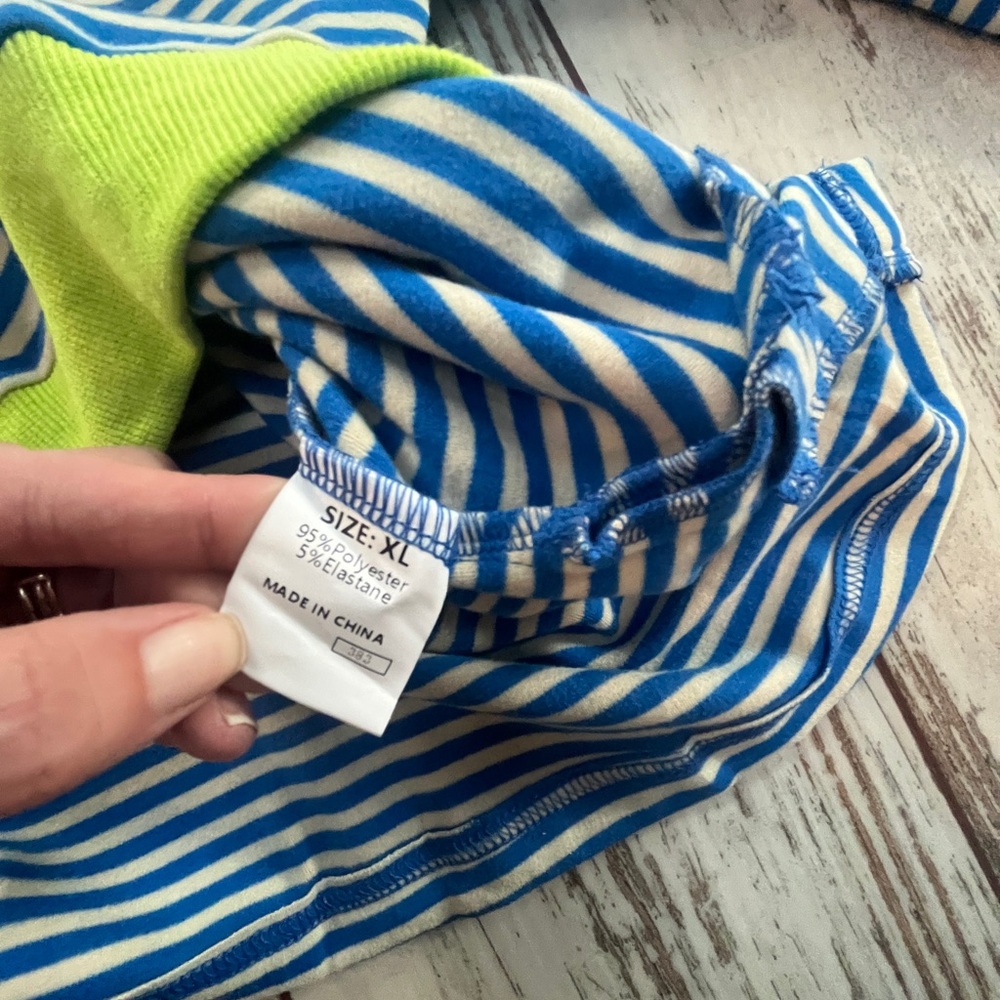 NWOT Oversized Blue & White Striped Sweater – XL – Neon Trim & Silver Button - Picture 7 of 16